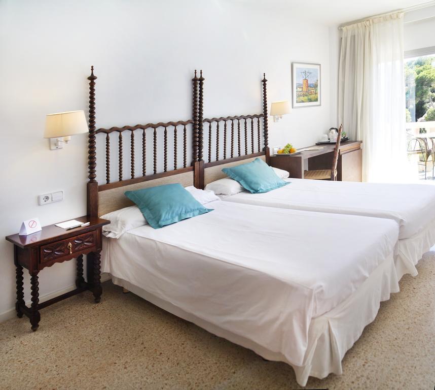 Hotel Apartamentos Cala Santanyi Esterno foto